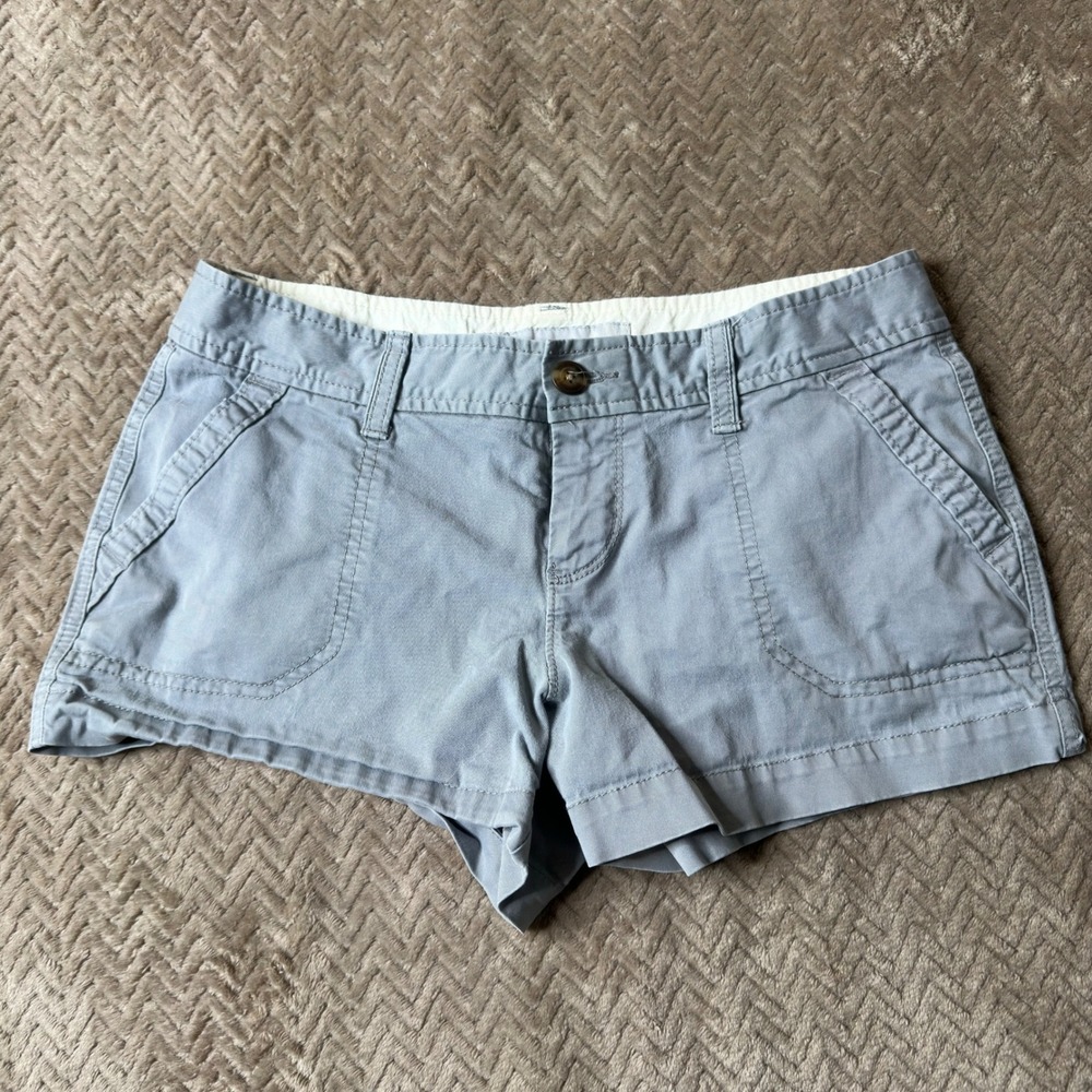 Old Navy Womens Low Rise Chino Shorts Light Blue Gray Size 4 Summer Casual